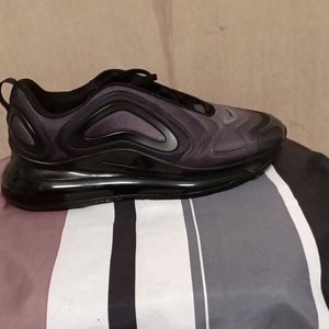 Brand new 500$ Air Max 720s